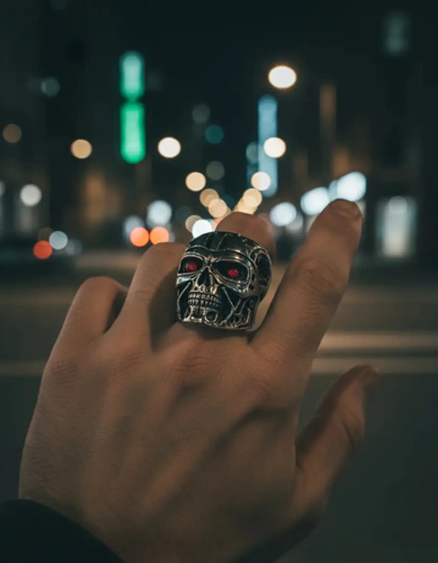 Anillo Acero Inoxidable Terminator Color Plata Cráneo Hombre 2