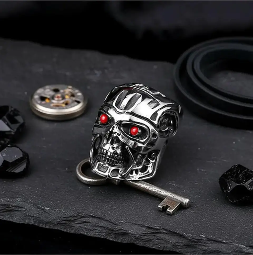 Anillo Acero Inoxidable Terminator Color Plata Cráneo Hombre 7