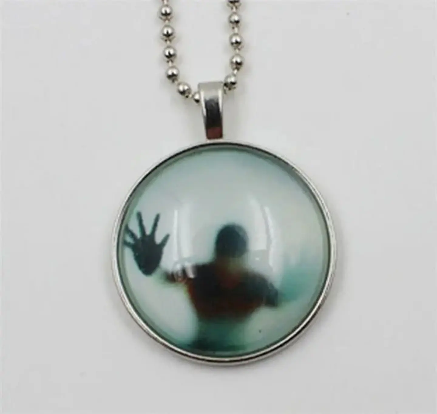 Collar Colgante Acero Inox Walking Dead Fluorescente Hombre 6
