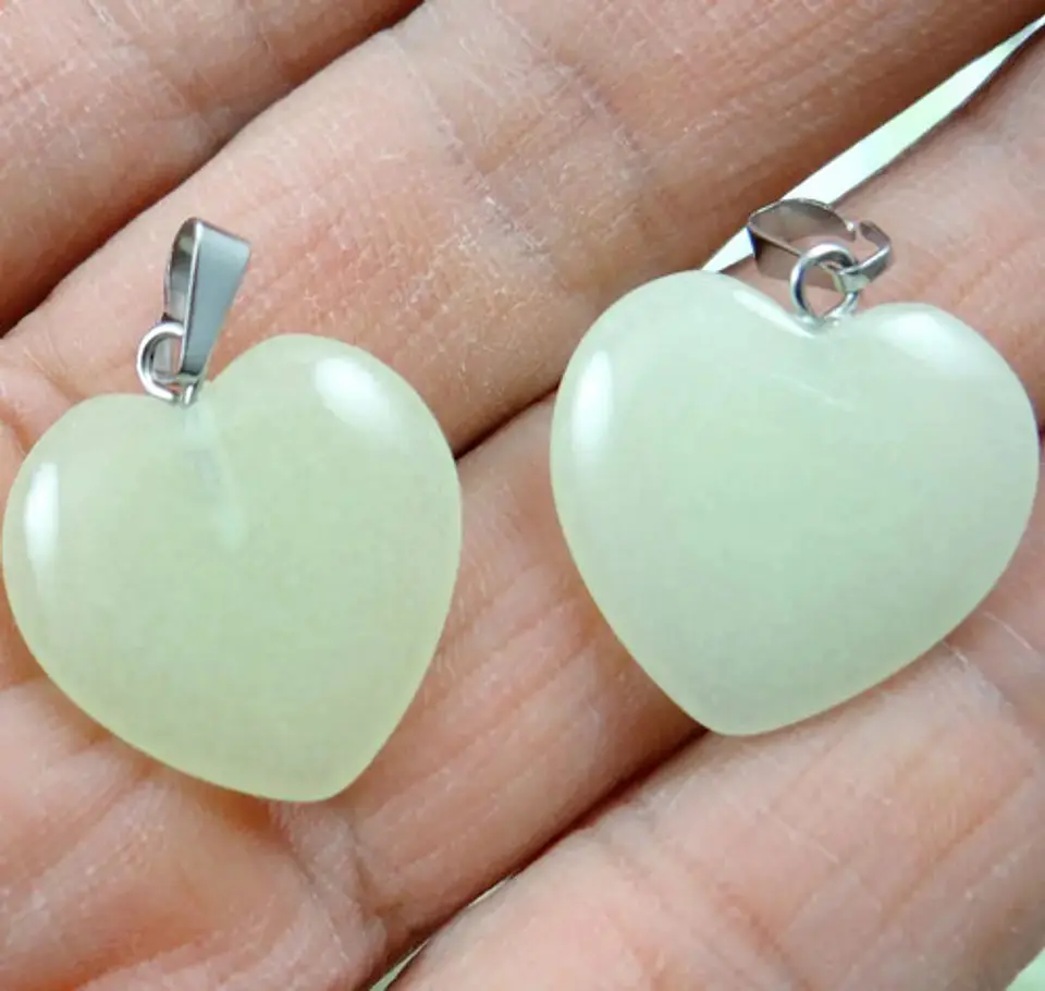 Collar Corazon Piedra Natural Brilla En La Oscuridad Mujer 9