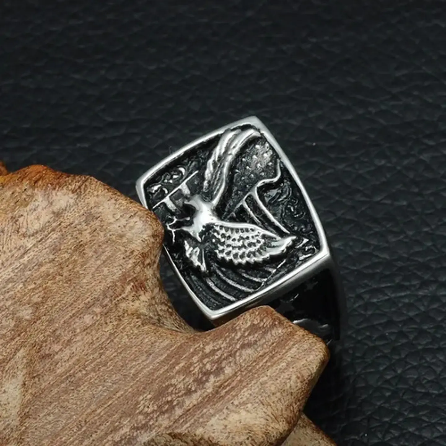 Anillo Águila Militar Acero Inoxidable Color Oro Para Hombre 5