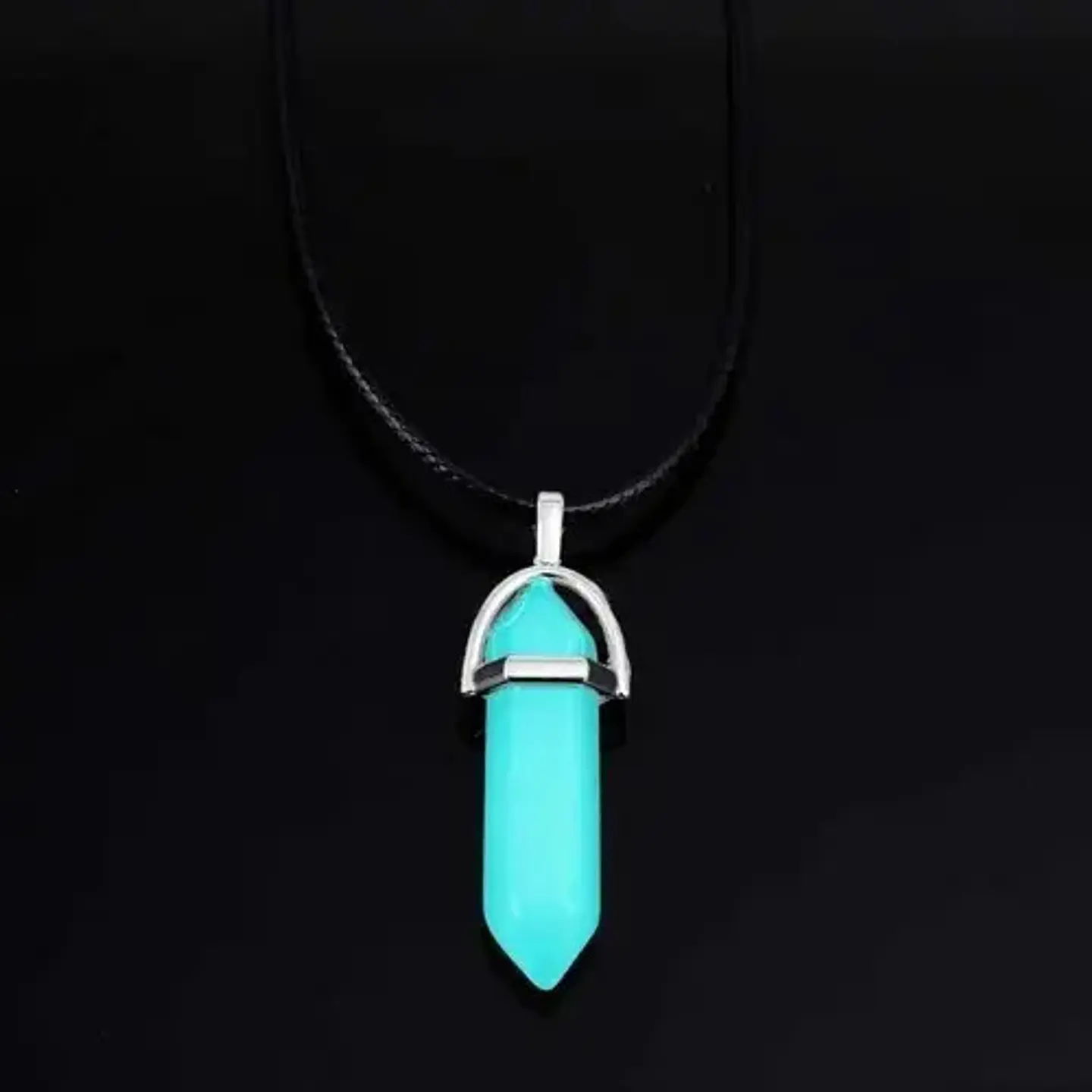 Collar Piedra Brilla En La Oscuridad Fluorescente Hombre 2