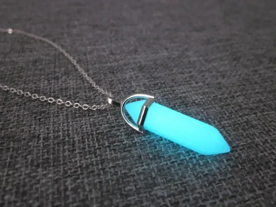 Collar Piedra Brilla En La Oscuridad Fluorescente Hombre 6