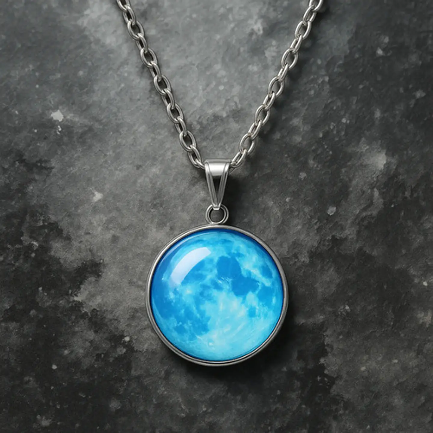 Collar Mujer Luna Llena Brilla En La Oscuridad Fluorescente 40
