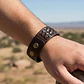 Pulsera Manilla Brazalete Cuero Ajustable Color Cafe Hombre - Miniatura 20