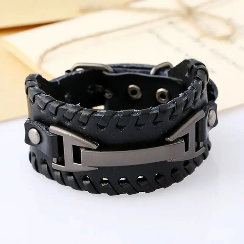 Brazalete De Cuero Para Hombre Negro Pulsera Punk Para Mujer 2