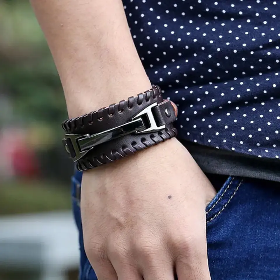 Brazalete De Cuero Para Hombre Negro Pulsera Punk Para Mujer 3