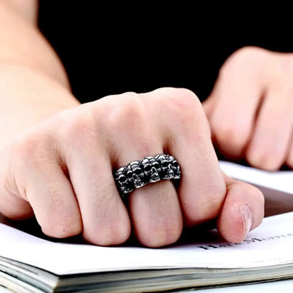 Anillo Para Hombre En Acero Cráneo Calavera Color Plata 10