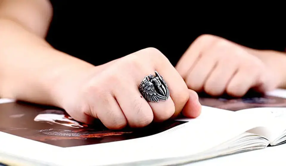 Anillo Argolla Acero Inoxidable Ángel Alas Biker Punk Hombre 14