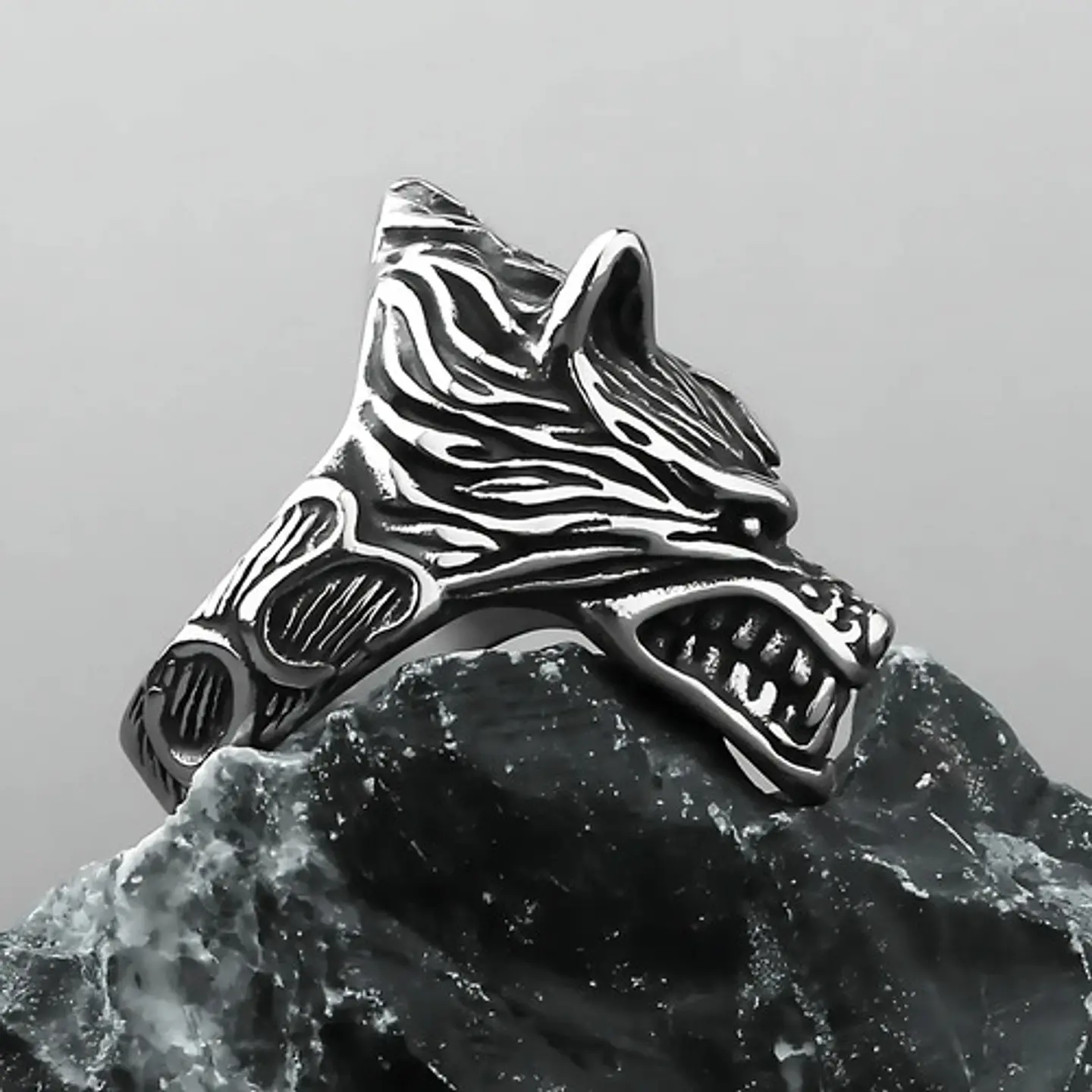Anillo Color Plata Lobo Vikingo Acero Inoxidable Para Hombre 12