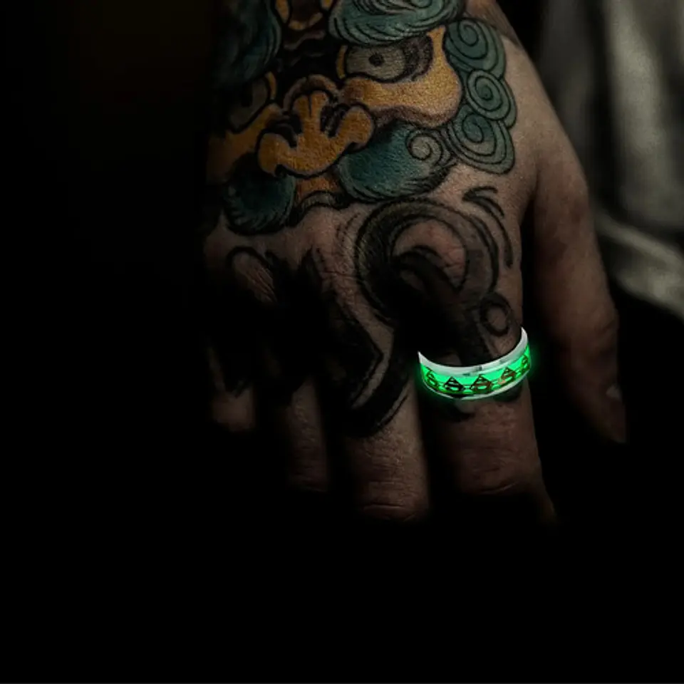 Anillo Superman Brilla En La Oscuridad Fluorescente Hombre   8