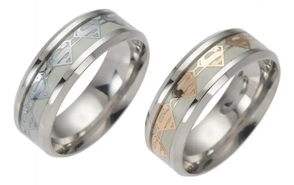 Anillo Superman Brilla En La Oscuridad Fluorescente Hombre   10
