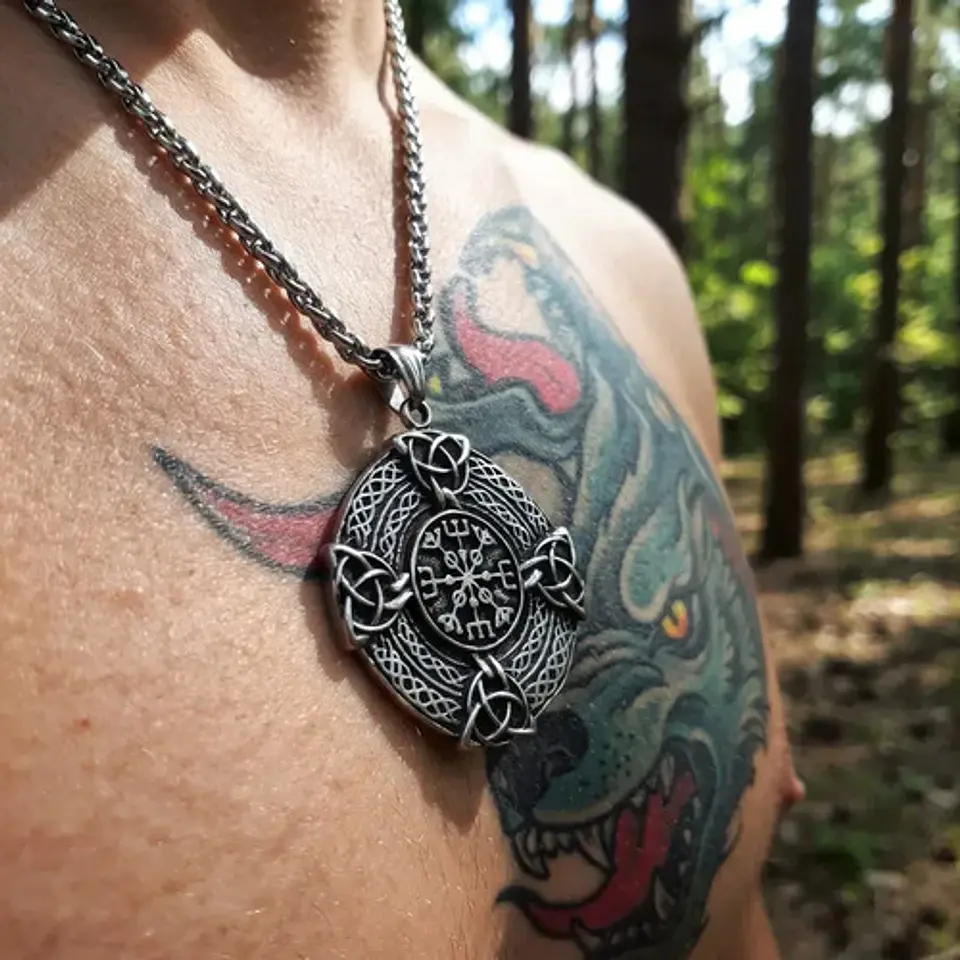 Collar Vikingo En Acero Para Hombres Dije Nórdico Amuleto 4