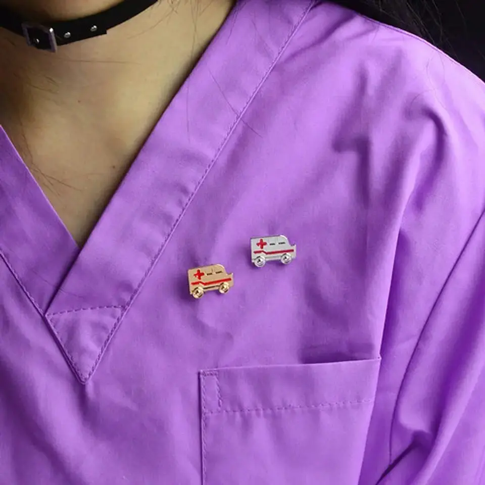 Broche Pin Medico Alerta Medica Ambulancia Tubo Hombre Mujer 3