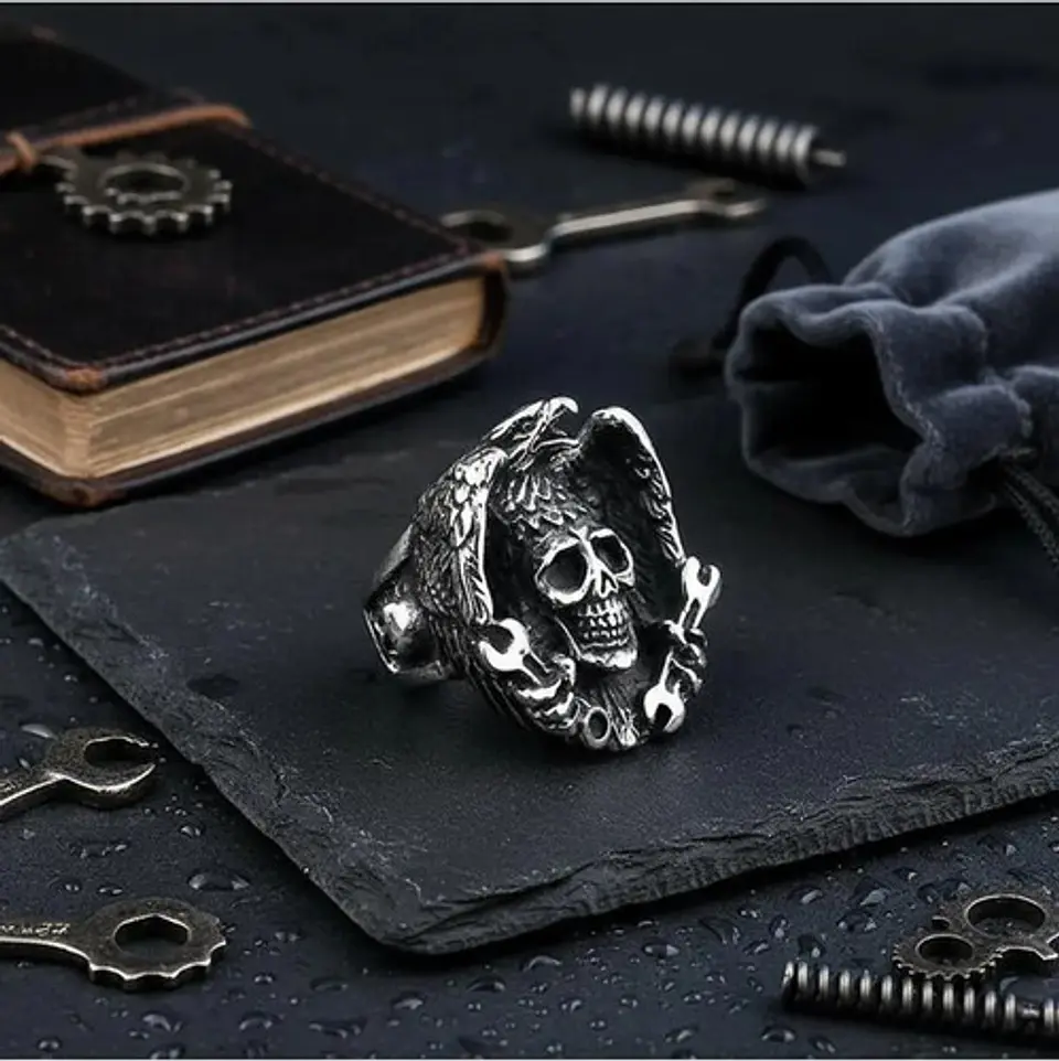 Anillo Para Hombre Forma Águila Cráneo Gótico Biker De Acero 5