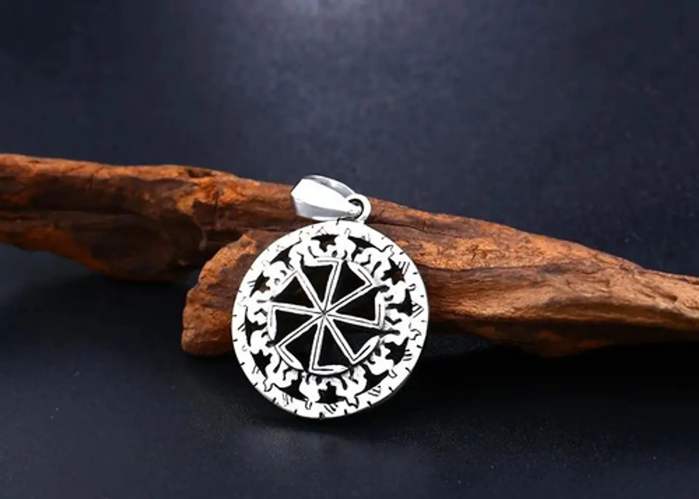 Collar Con Dije Acero Inoxidable Vikingo Sol Amuleto Hombre 7