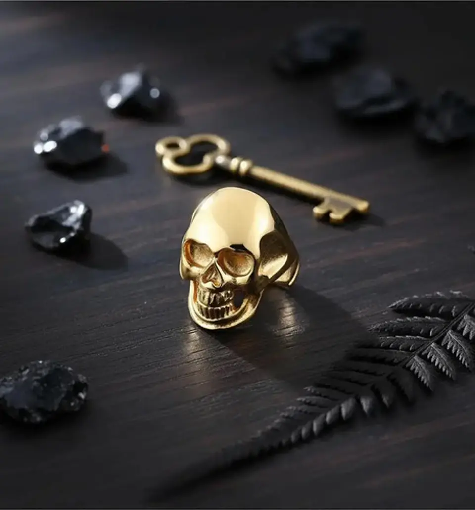 Anillo Sk Cráneo Calavera Color Oro Acero Inoxidable Hombre 7