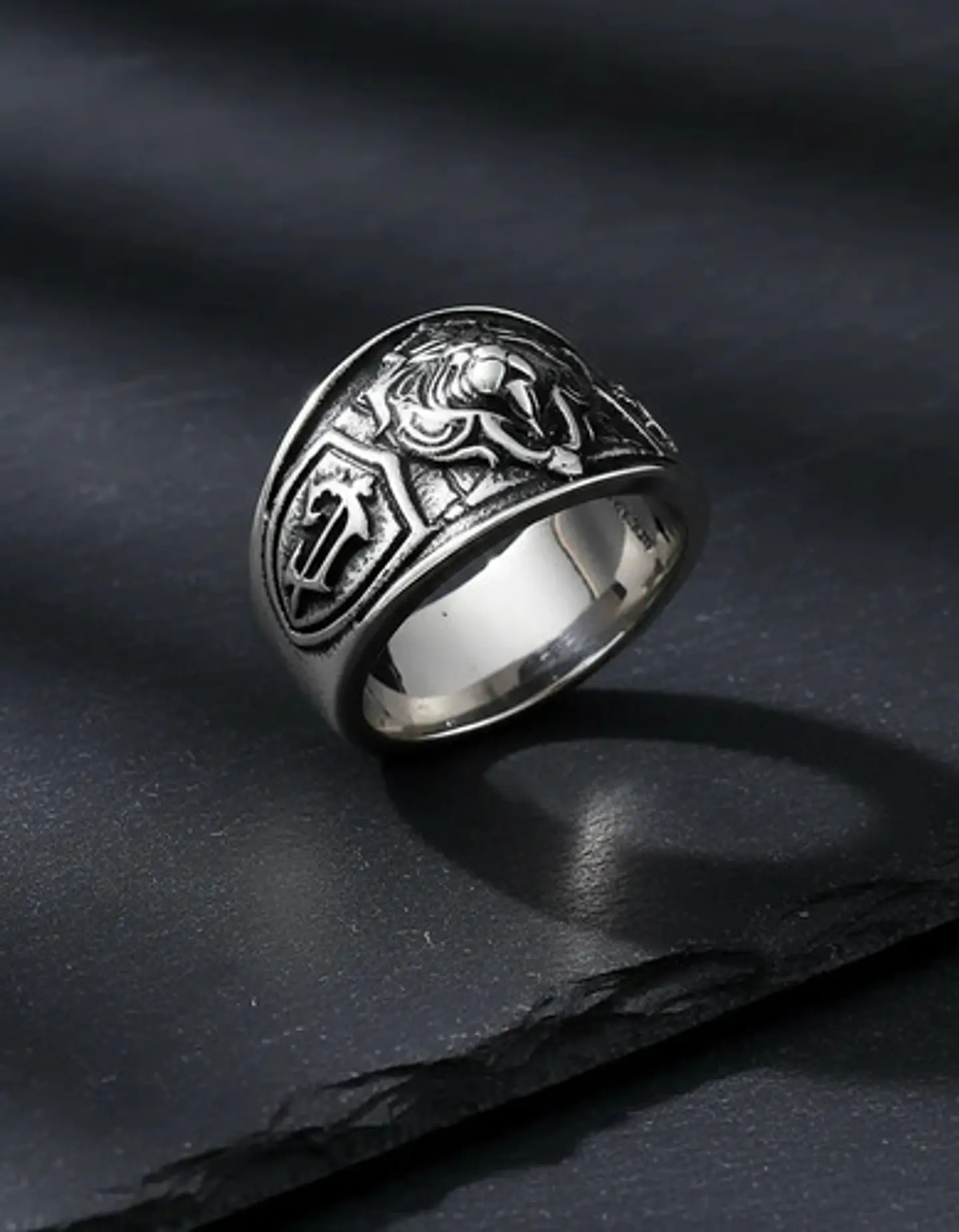 Anillo Realeza León Color Plata Acero Inoxidable Para Hombre 10