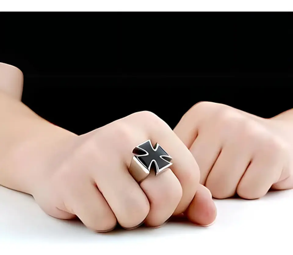 Anillo Acero Argolla Inoxidable Cruz Polaca Hierro Hombre 12
