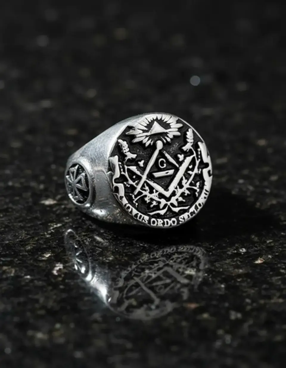 Anillo Para Hombre De Acero Color Plata Simbolo Mason Cráneo 8