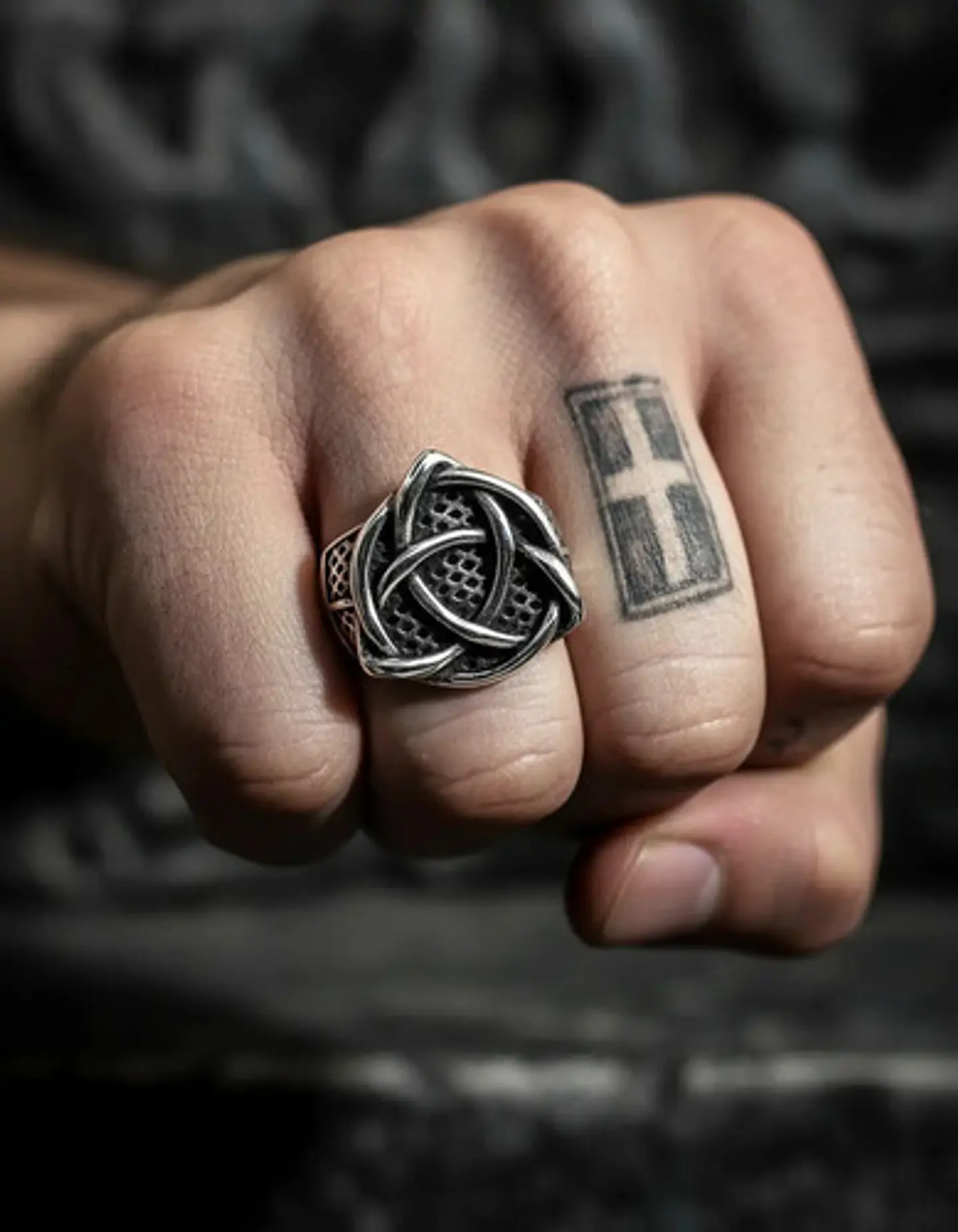 Anillo Para Hombres Vikingo Nudo Celta Color Plata De Acero 9
