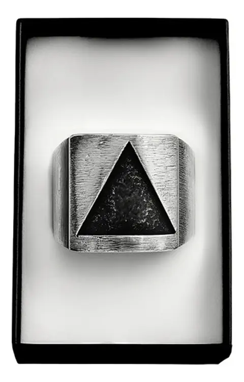 Anillo Para Hombre Forma Pirámide Egipcia Industrial Acero
