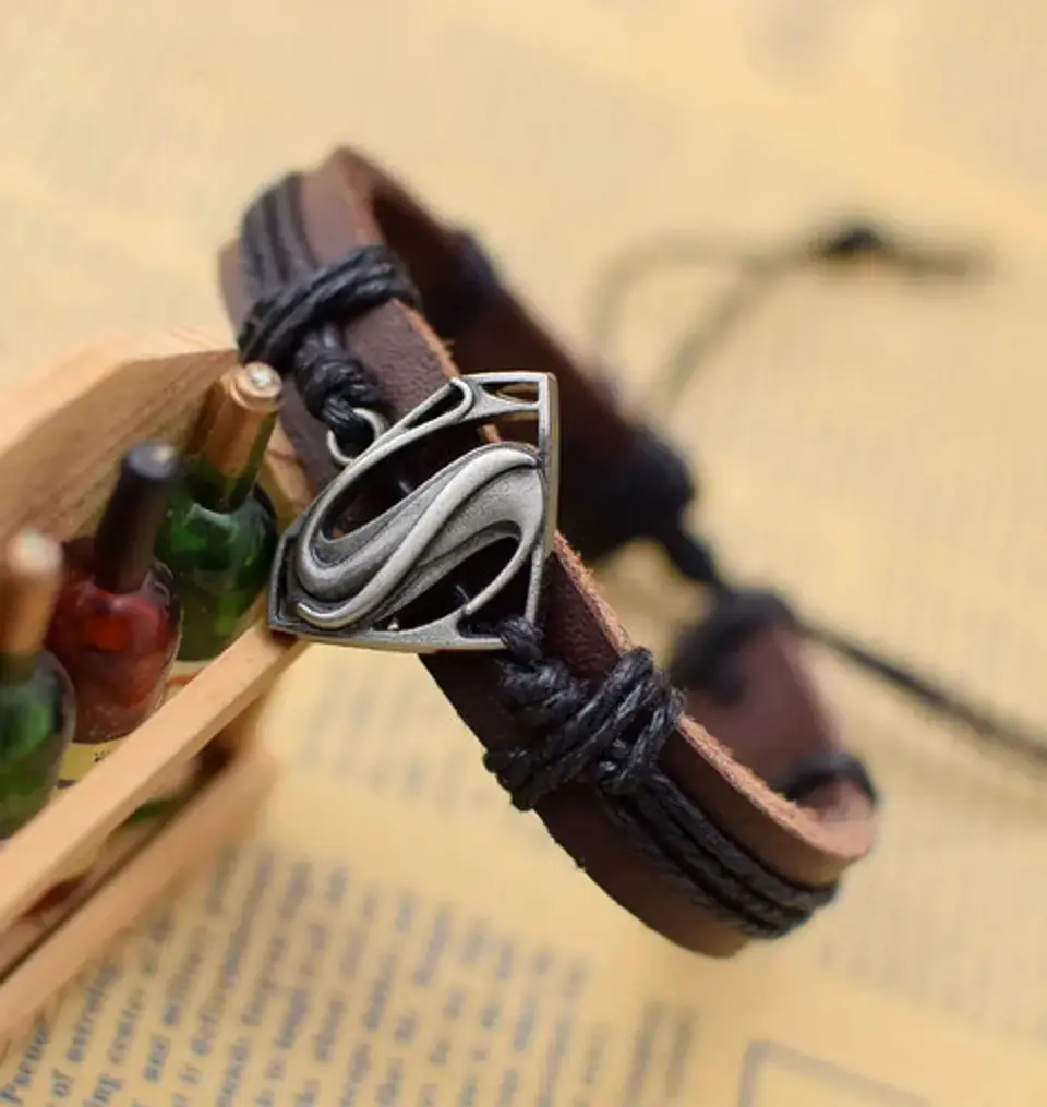 Pulsera Manilla Brazalete Cuero Superman Para Hombre Y Mujer 6