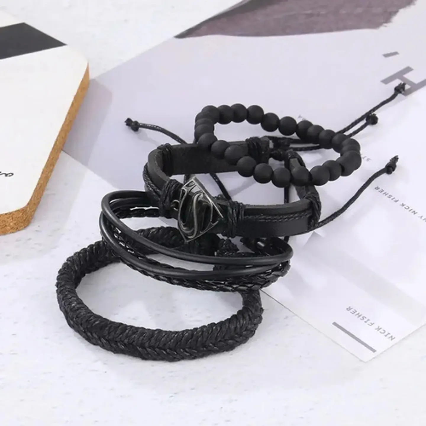 Pack X4 manillas Cuero Negro para Hombre y Mujer pulsera emblema Superman 9