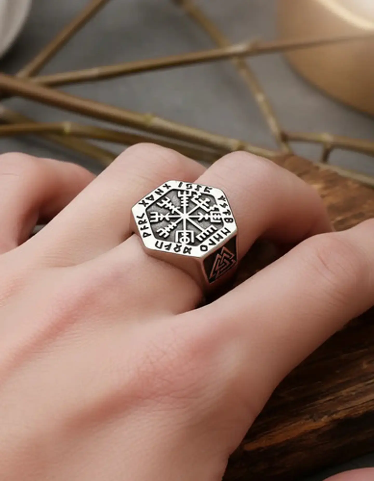 Anillo Vikingo en Acero para hombre y mujer Brújula vegvisir valknut  4