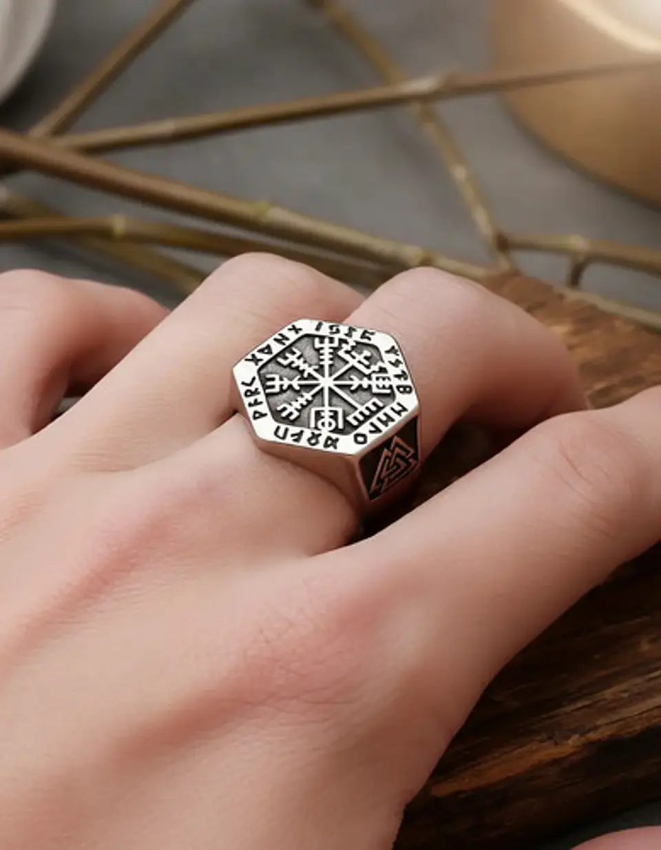 Anillo Vikingo en Acero para hombre y mujer Brújula vegvisir valknut  4