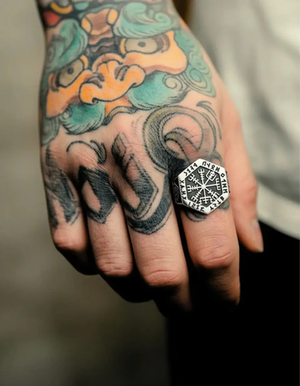 Anillo Vikingo en Acero para hombre y mujer Brújula vegvisir valknut  10