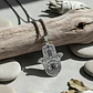 Collar En Acero Para Hombre Dije Color Plata Mano De Hamsa - Miniatura 2