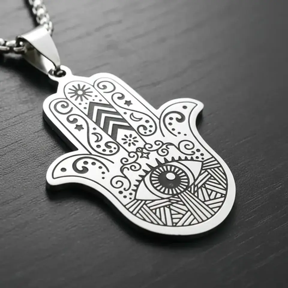 Collar En Acero Para Hombre Dije Color Plata Mano De Hamsa 8