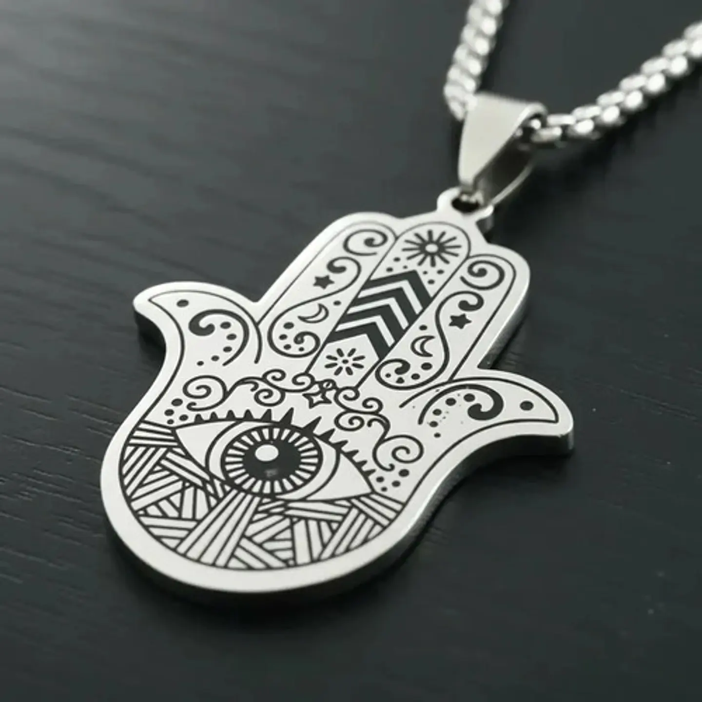 Collar En Acero Para Hombre Dije Color Plata Mano De Hamsa 9