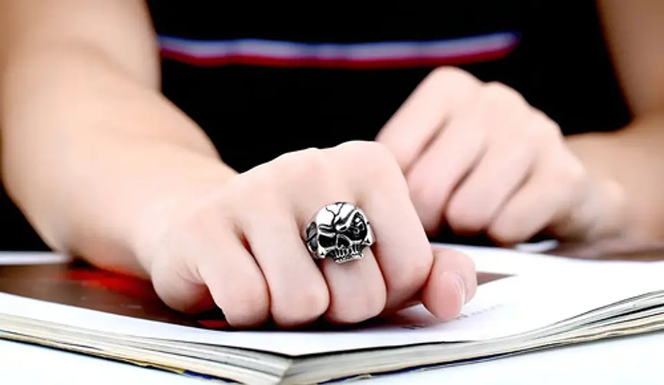 Anillo biker Para Hombres y mujeres en Acero forma cabeza Craneo Calavera 7