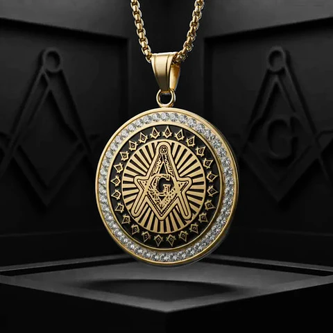 Dije Masónico en acero para hombre dije Circular escuadra con incrustaciones de piedras Cz