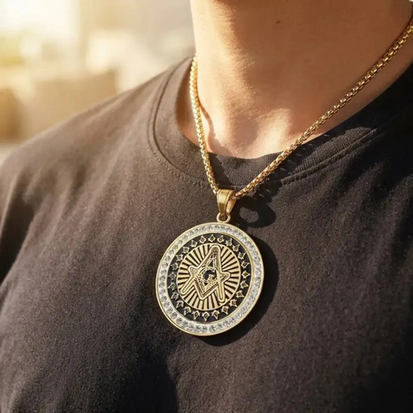 Dije Masónico en acero para hombre dije Circular escuadra con incrustaciones de piedras Cz 8