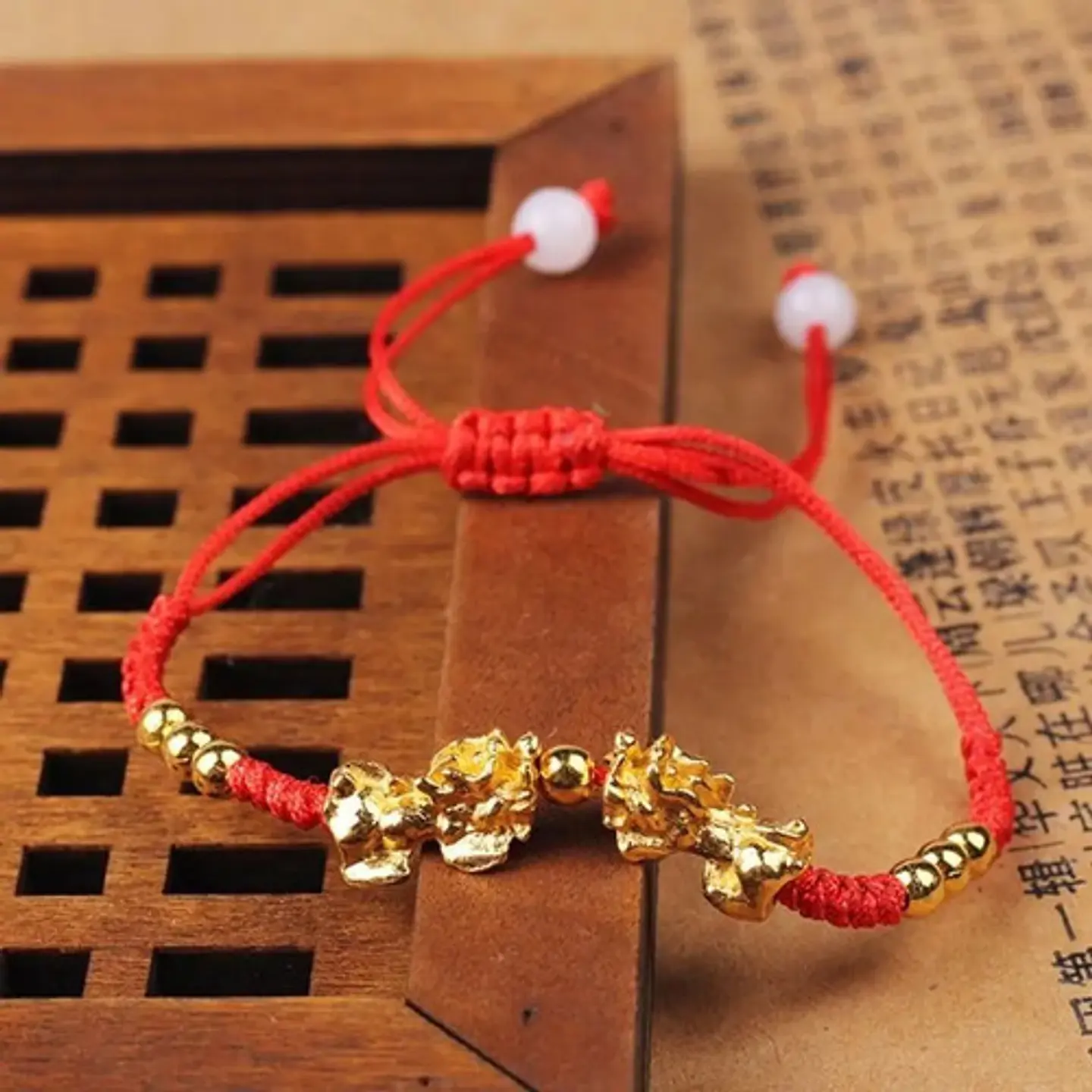 Pulsera Manilla Hilo Rojo Pixiu Protector Para Hombre Mujer 2