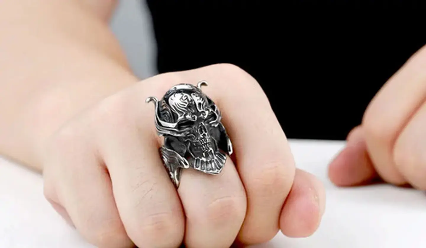 Anillo Acero Inoxidable Color Plata The Garo Para Hombre 4