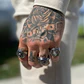 Anillo Vikingo Color Negro Guerrero Nórdico Soldado Hombre - Miniatura 3