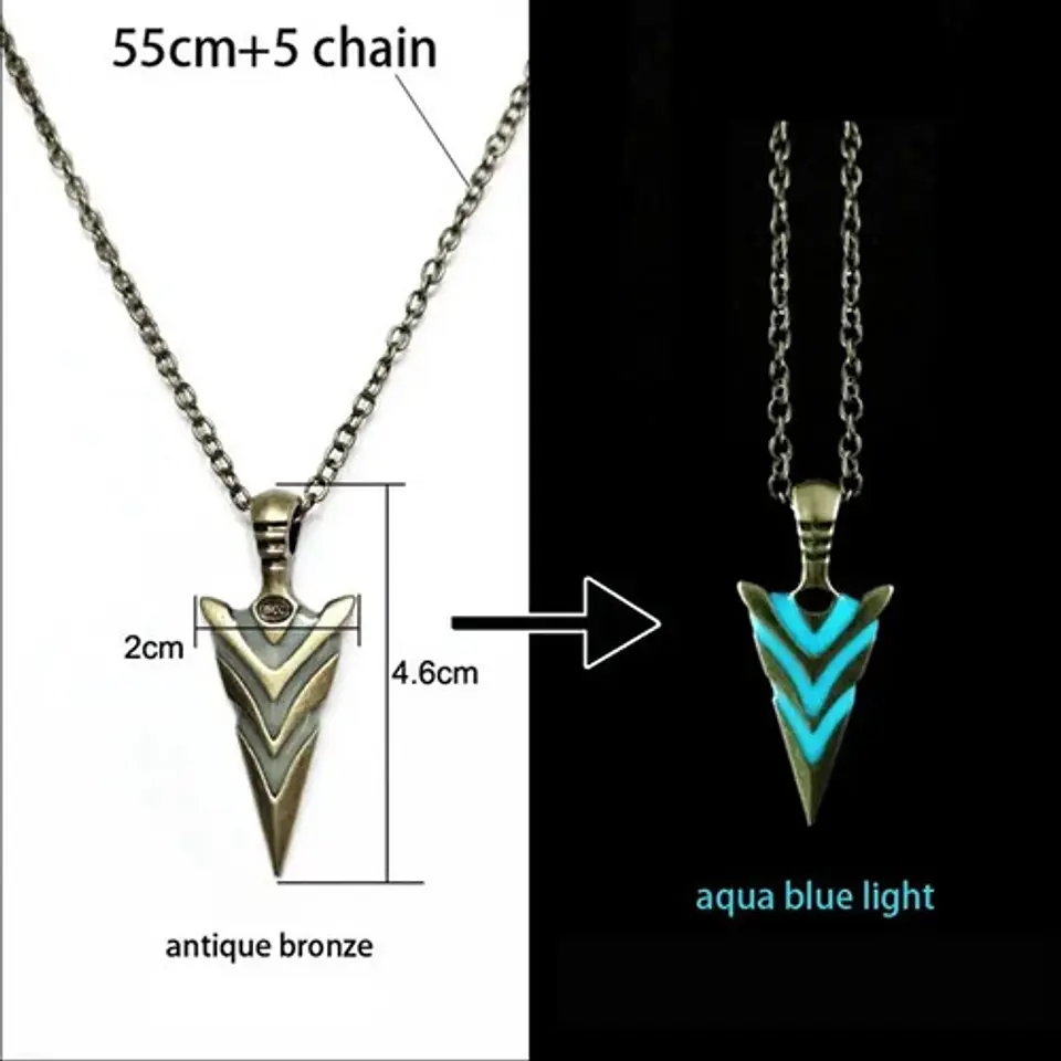 Collar Brilla En La Oscuridad Flecha Color Plata Para Hombre 12