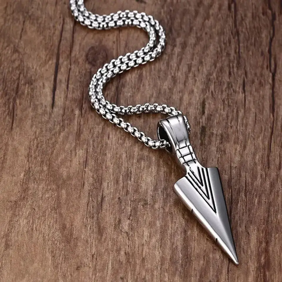 Collar Acero Inoxidable Color Plata Flecha  Hombre 10
