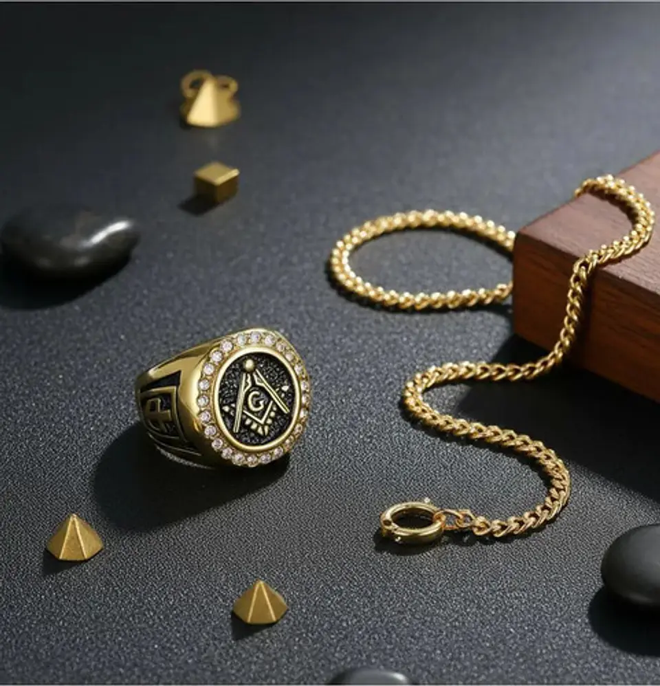 Anillo Para Hombres Piedras Cz Masón Cruz De Acero Color Oro 9