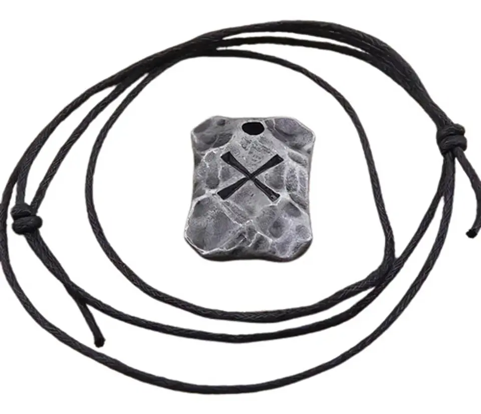 Collar Talismán Runas Hierro Martillado Vikingo Para Hombre  1