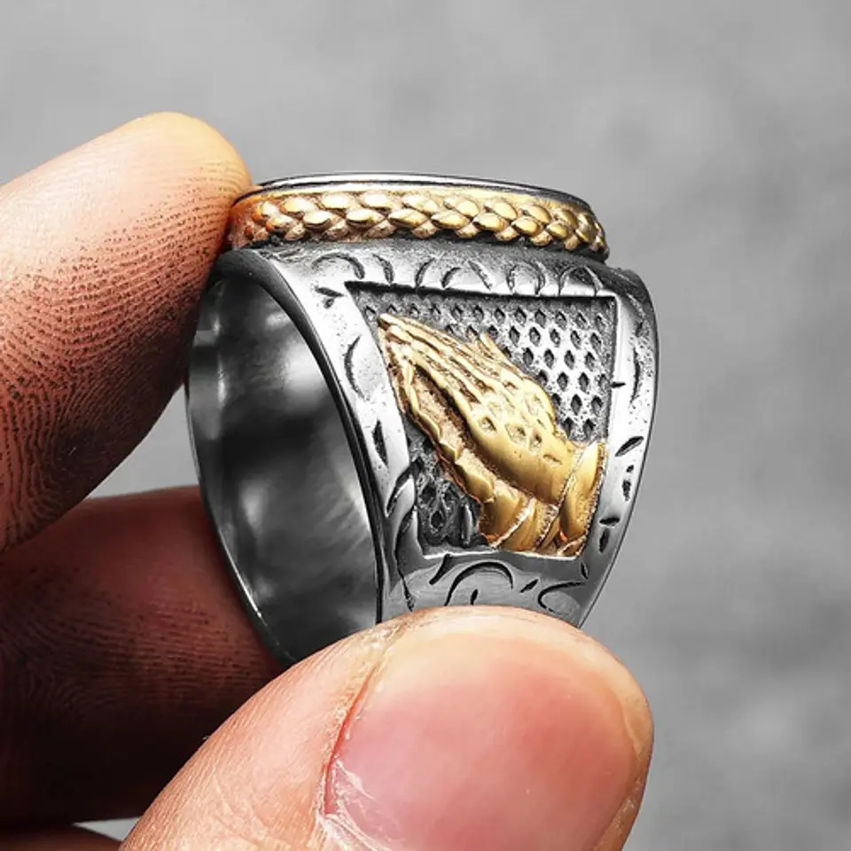 Anillo Color Plata Cruz Mano De Dios Acero Inoxidable Hombre 6