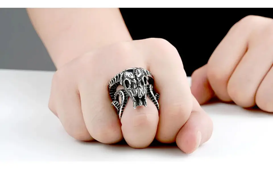 Anillo Hombre Cráneo Carnero Cabra Calaver Acero Color Plata 10