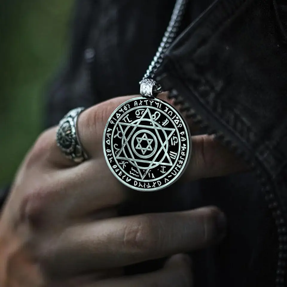 Collar Acero Inoxidable Color Plata Estrella David Hombre 3