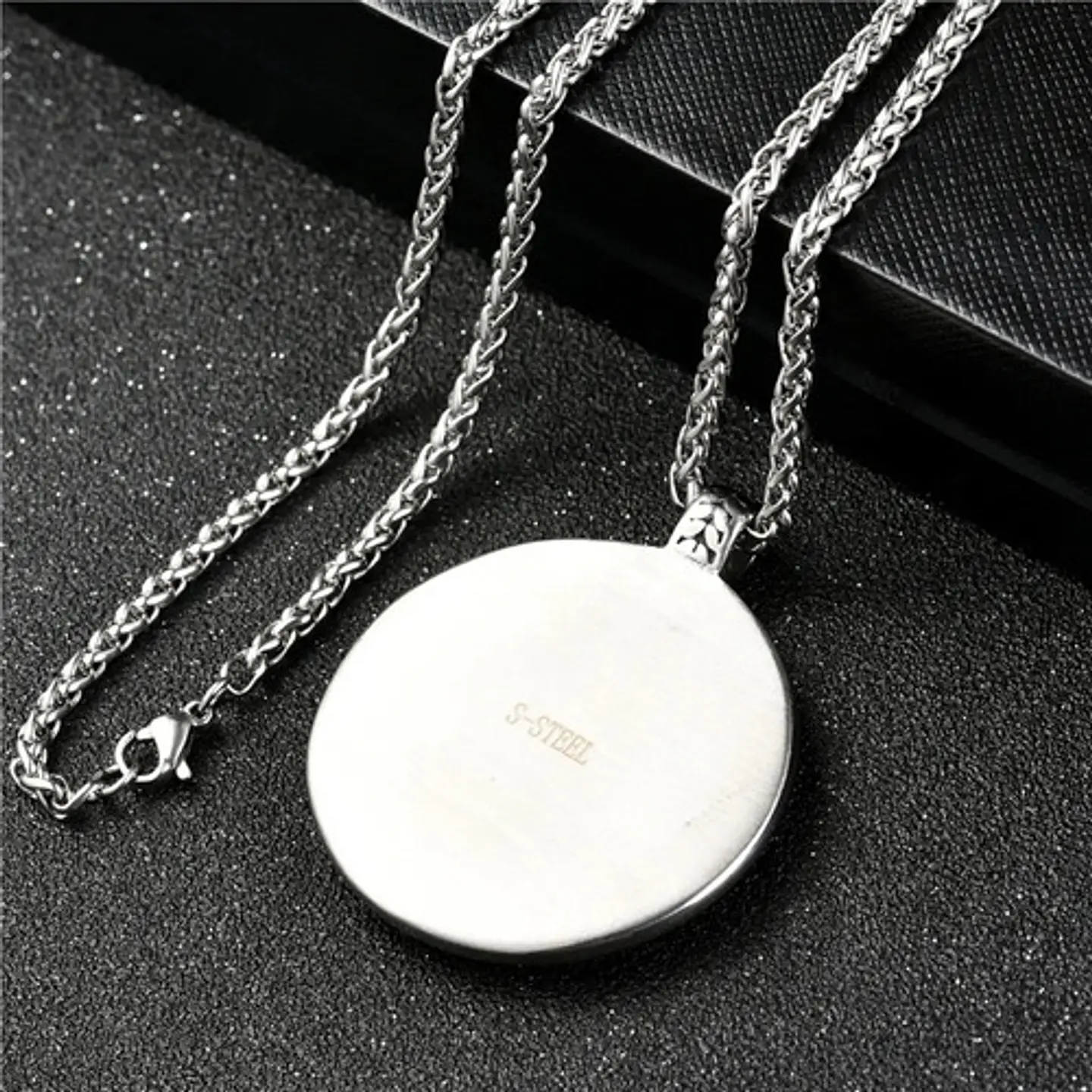 Collar Acero Inoxidable Color Plata Estrella David Hombre 8