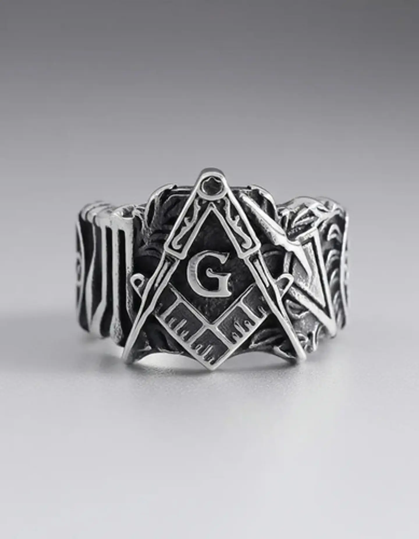 Anillo Color Plata Masón Relieve Acero Inoxidable Hombre 6