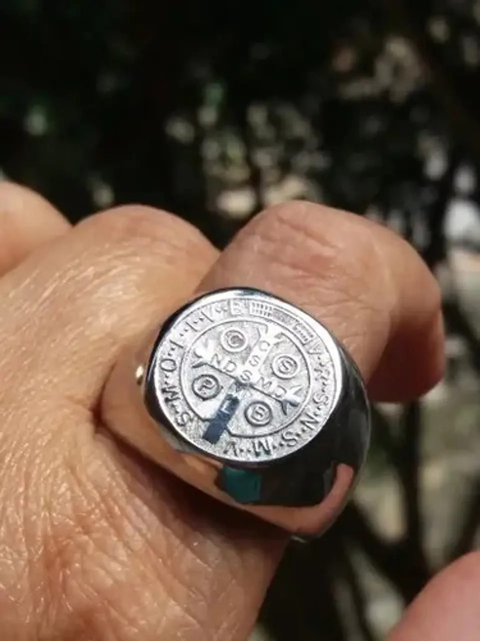 Anillo Color Plata San Benito Acero Inoxidable Para Hombre 5